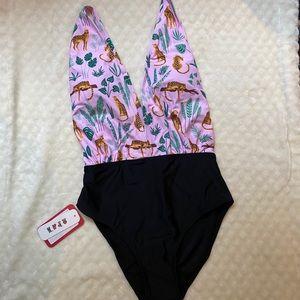 Pink and Black Leopard Print Swimsuit 🐆